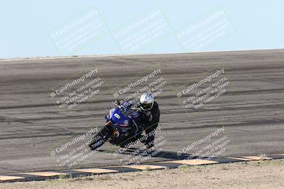 media/Jan-15-2026-Racers Edge (Thu) [[dfebeb70ab]]/3-B Group/Session 2 (Bowl Exit)/